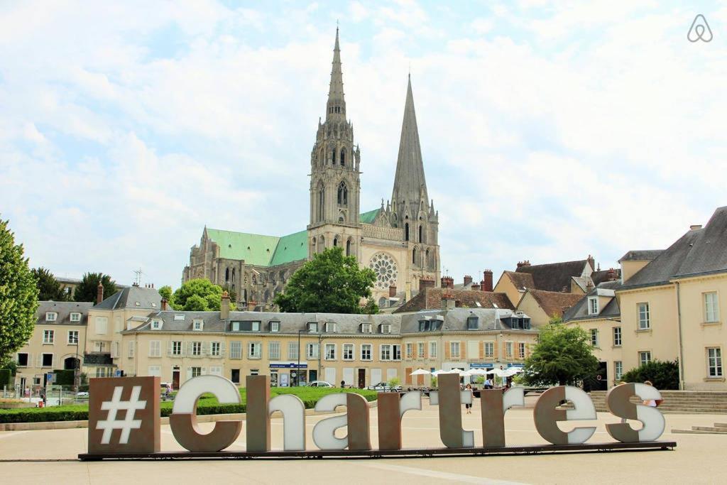 Le Clos Pichot - Studio Avec Balcon, Parking Prive - 5Mn Gare Chartres Eksteriør billede