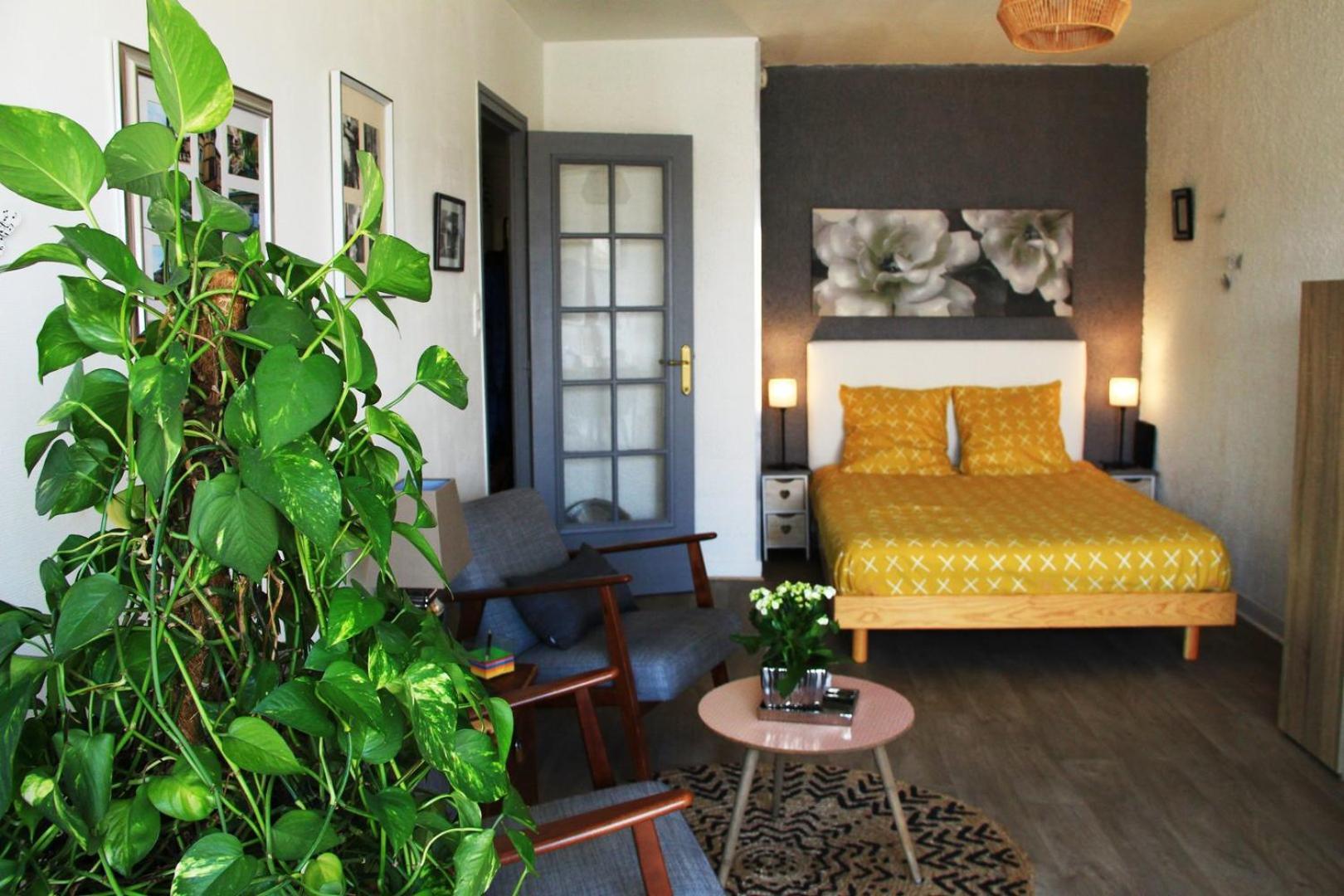 Le Clos Pichot - Studio Avec Balcon, Parking Prive - 5Mn Gare Chartres Eksteriør billede