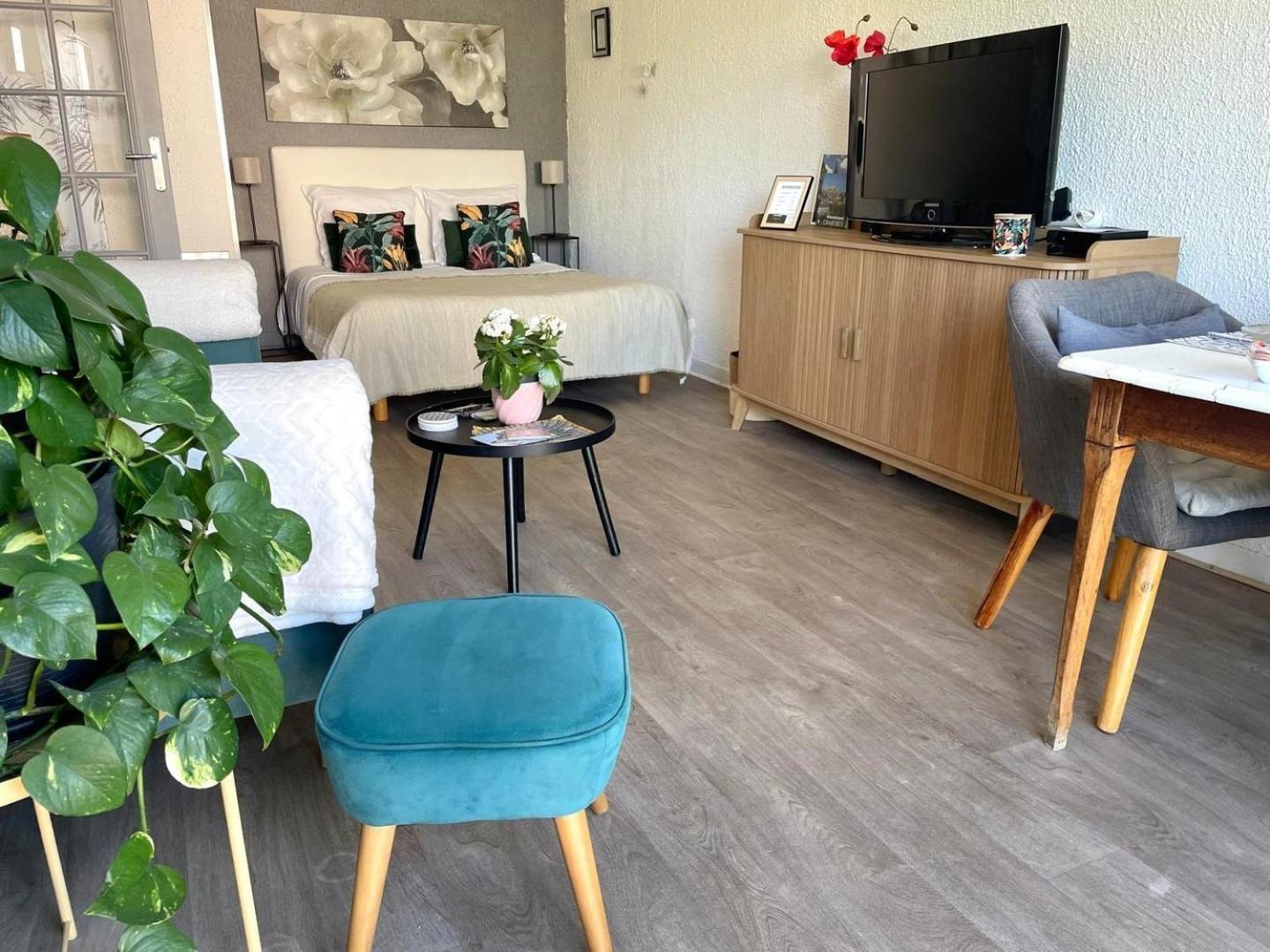 Le Clos Pichot - Studio Avec Balcon, Parking Prive - 5Mn Gare Chartres Eksteriør billede